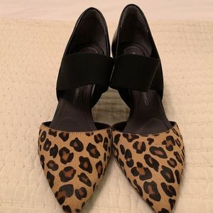 Rockport Women's Total Motion Pump calf hair and leather Shoes Size: 8